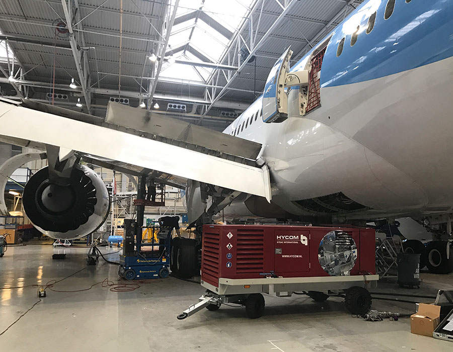 A rented hydraulic ground support unit performing aircraft maintenance on narrow body, wide body and wide body 5000 PSI airplanes