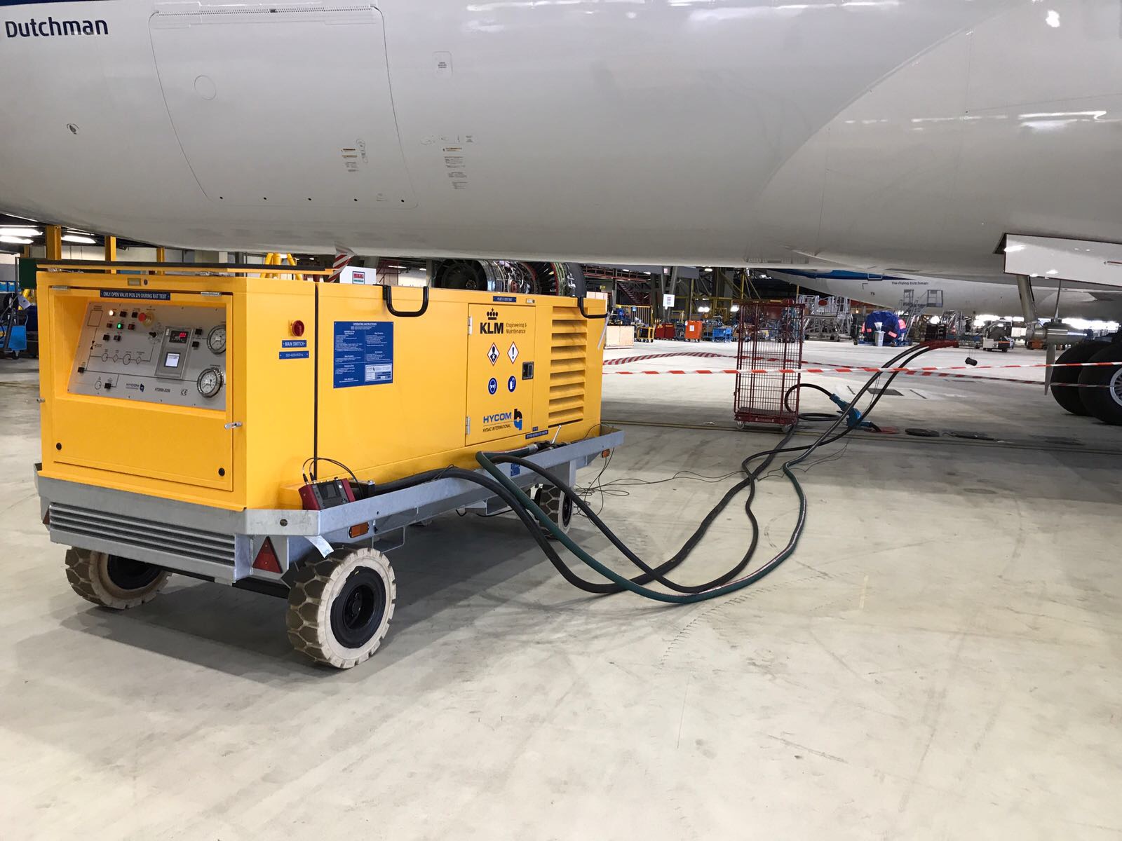 RAT test tool performing a RAT test on a B787 during aircraft maintenance