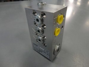 Manifold block